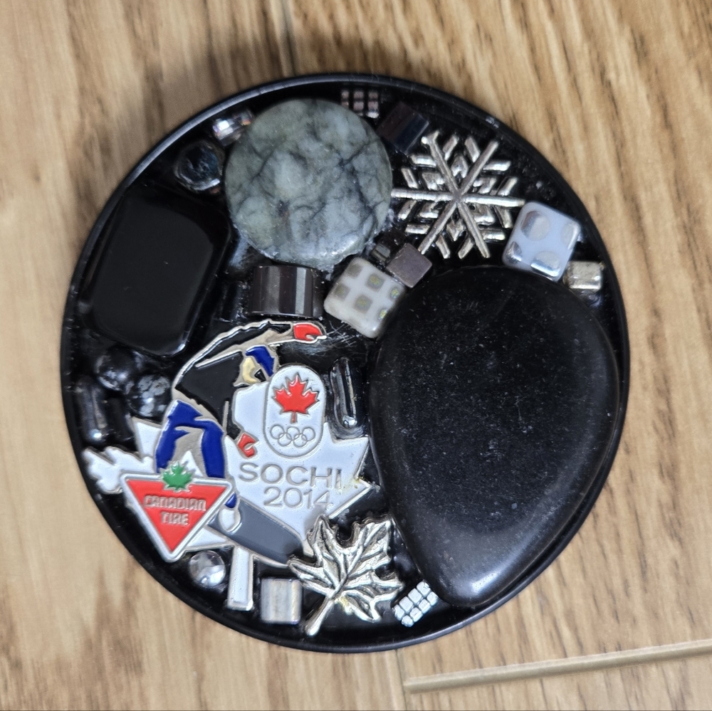 Belt Buckle HAND CRAFTED Metal & Stone Olympic SNOW BOARD